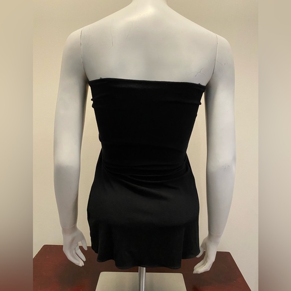 Ladies Sky Top. Color Black. Size Medium - Picture 3 of 4